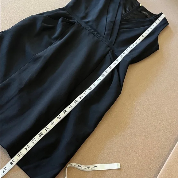 The Limited - Picture 7 of 10